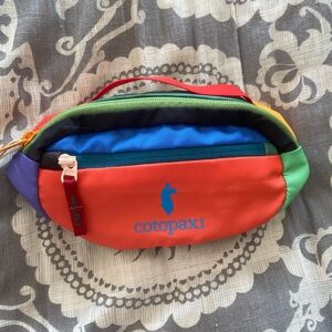 Cotopaxi Kapai 1.5 L Del Dia Hip Pack